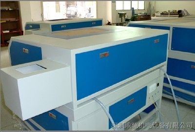 供应深圳【品牌服装切割机厂家】【皮料切割机厂家】激光裁剪机