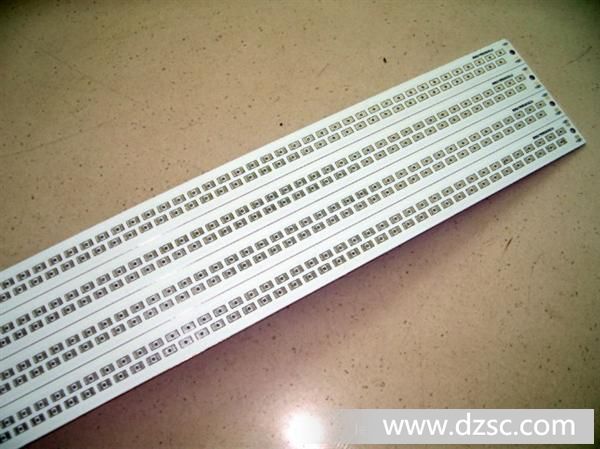 PCB线路板 日光灯管T5T8铝基板1.2米日光灯管铝基板24串12并288灯