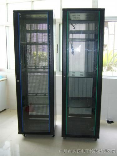 广州UPS不间断电源-网络机柜生产*售价格