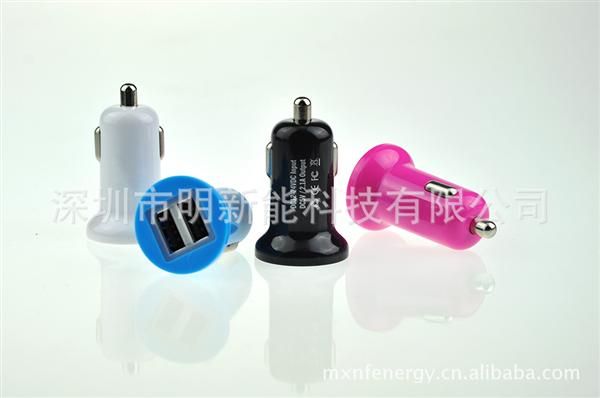 【上市】过iphone5车充，5V 2A双U*车充，