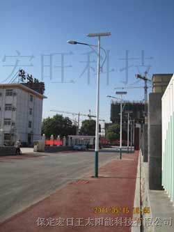 供应山西阳泉|朔州|忻州太阳能路灯价格、谈谈质量