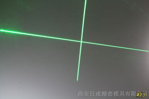 供应3米十字线绿光激光器