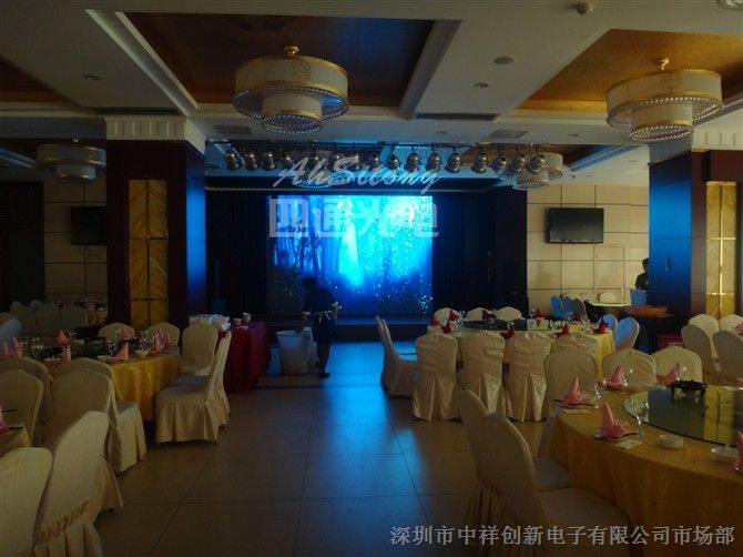 供应哈尔滨酒店婚庆宴客大厅LED全彩电视背景墙