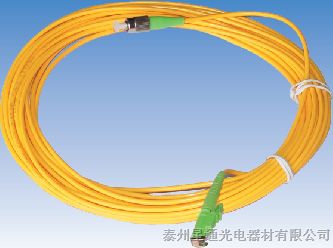 泰州星通生产尾纤,光纤跳线，光纤活动连接器