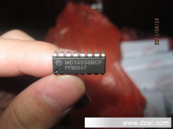 MC14538BCP