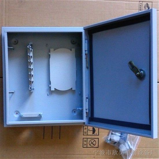 供应室外12芯光纤配线箱【防湿 防水 】新品。