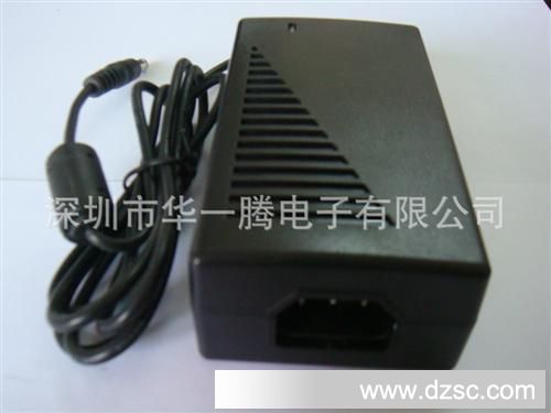 12V5A过FCC UL CE GS开关电源，12V5A桌面式60W电源适配器