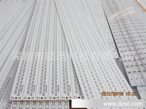 生产LED日光灯铝基板灯条板/FR-4玻纤板灯条板/超长1.2M