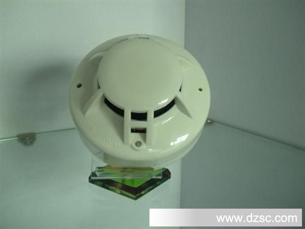 继电器输出联网温感: JTW-ZCD-805 联网型，深圳温度报警器厂家